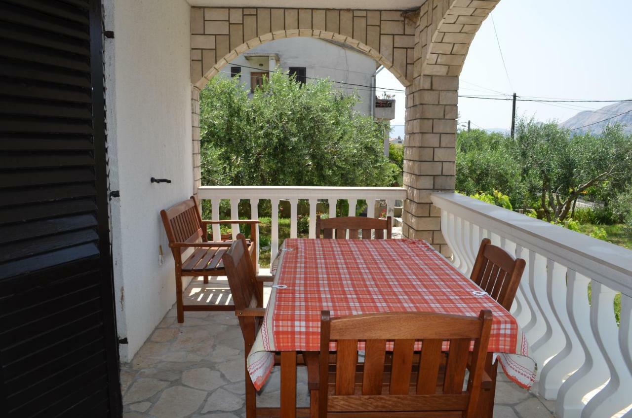 Ana Apartment *
